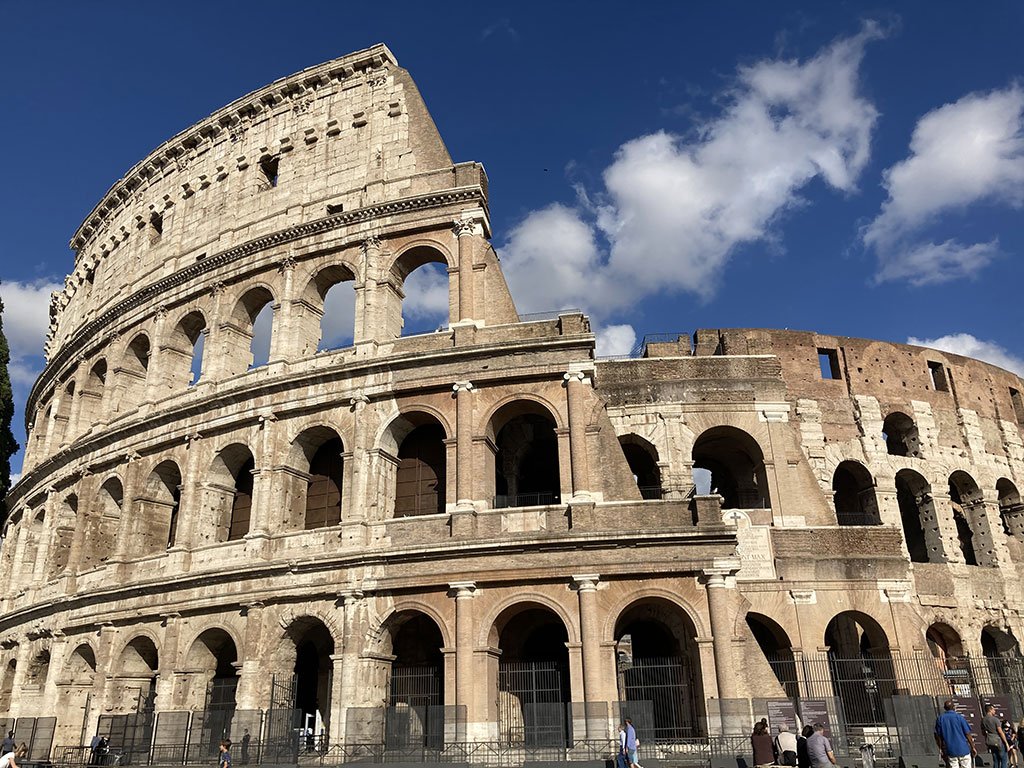 Tour Coliseu e Fóruns Romanos